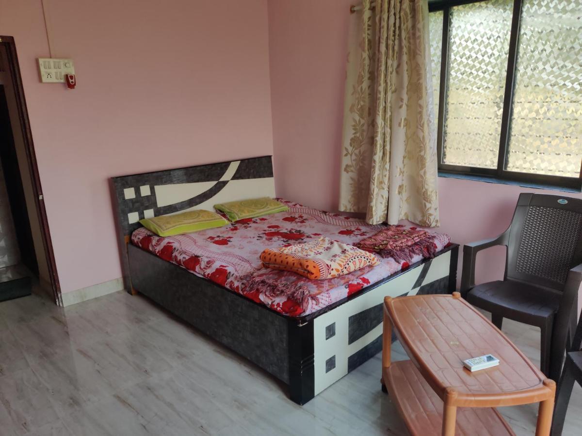 Gulmohar Cottages - Home Stay In Alībāg Εξωτερικό φωτογραφία