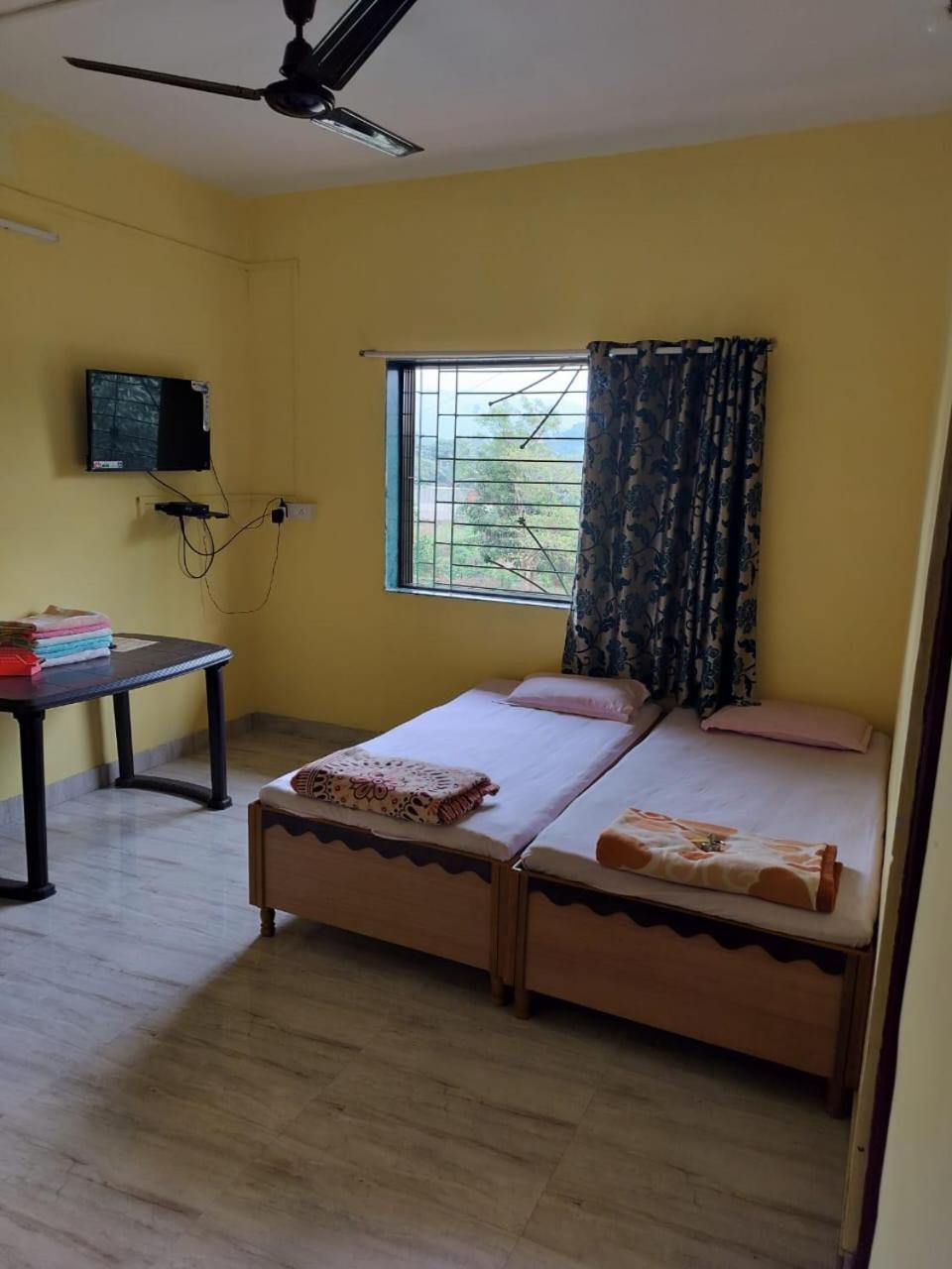 Gulmohar Cottages - Home Stay In Alībāg Εξωτερικό φωτογραφία